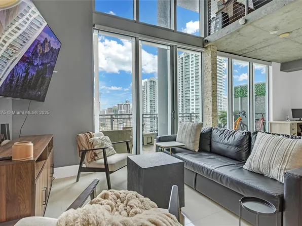 690 SW 1st Ct #Penthouse I13, Miami, FL 33130