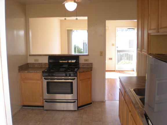 4th image of 4850 Coronado Ave