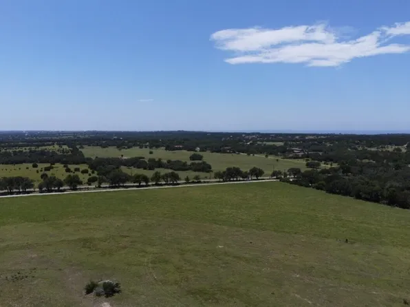 32 Hank Williams Way, Bertram, TX 78605