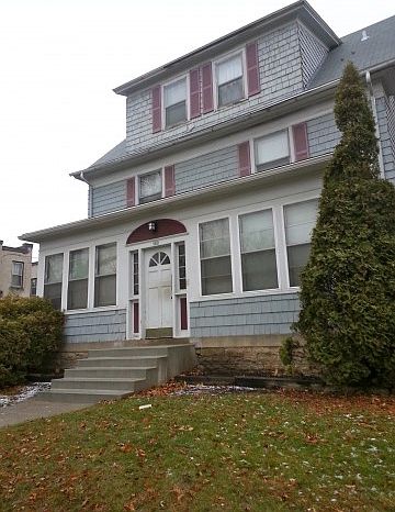 1st image of 311 7th Ave SE APT 3