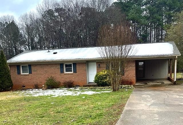 1st image of 135 Greendale Dr