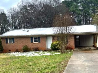 135 Greendale Dr, Mount Holly, NC 28120