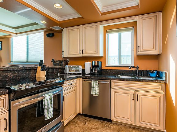 4th image of 2080 E Hillsboro Blvd APT 107