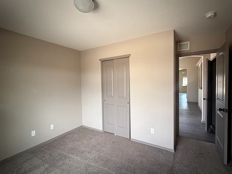 12744 Maria L Fernandez — Photo 14