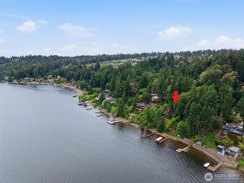 4th image of 500 W Lake Sammamish Parkway NE