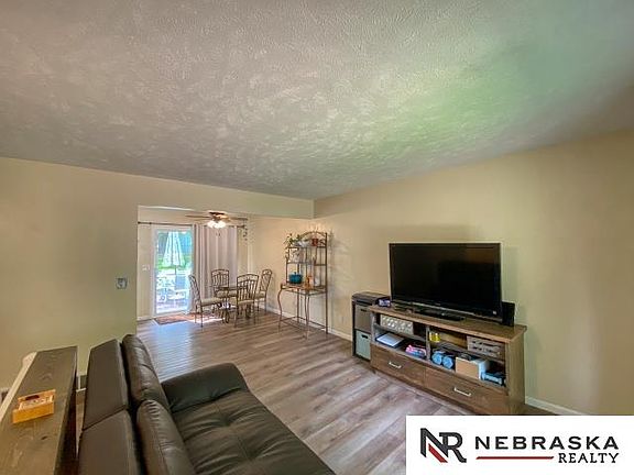 3rd image of 4813 N 130th Cir