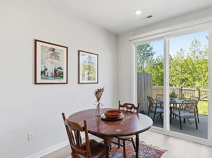 Wenrich Dr — Photo 8