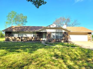 451 Warren Rd, Eufaula, OK 74432
