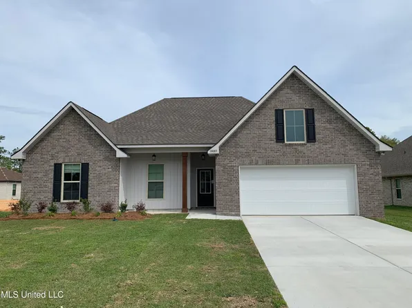 10085 Patrick Dr, Gulfport, MS 39503