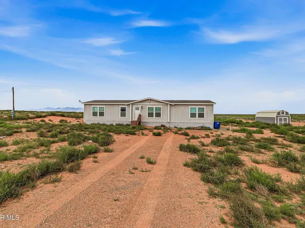 1385 Thar Desert Dr, Chaparral, NM 88081