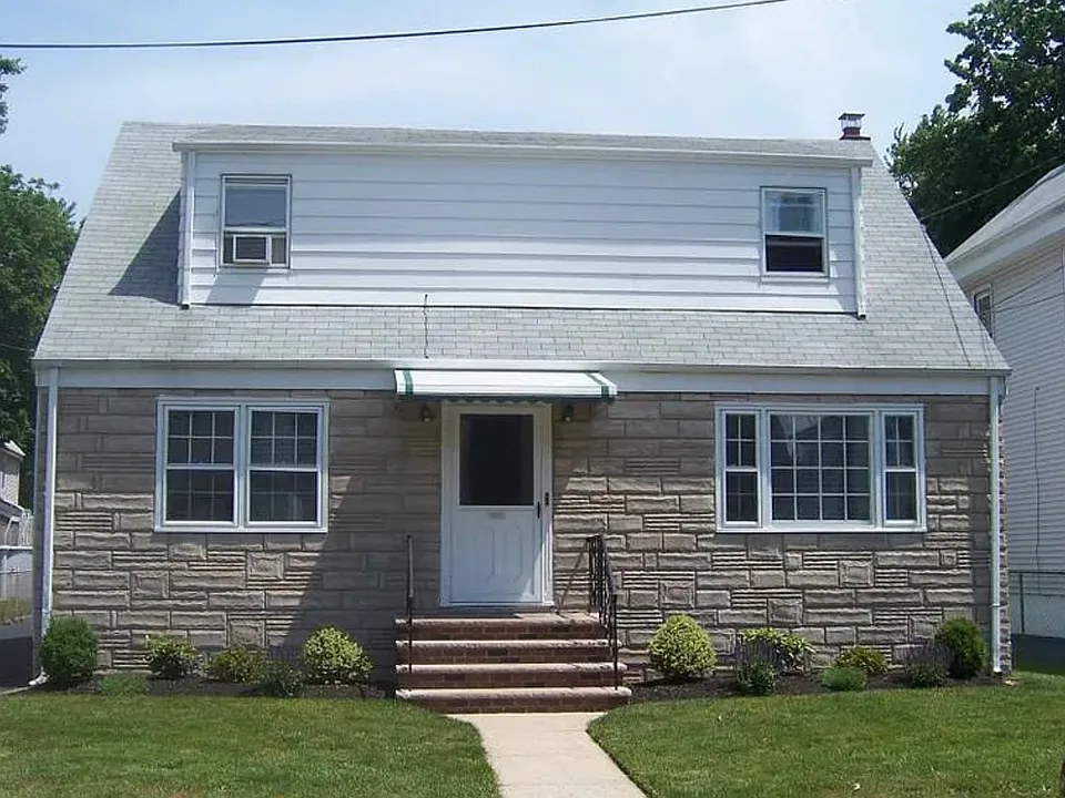 137 Birch St #2