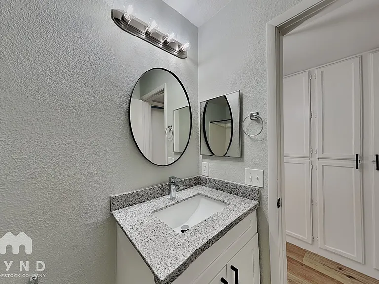 4336 Fox Point Dr — Photo 17