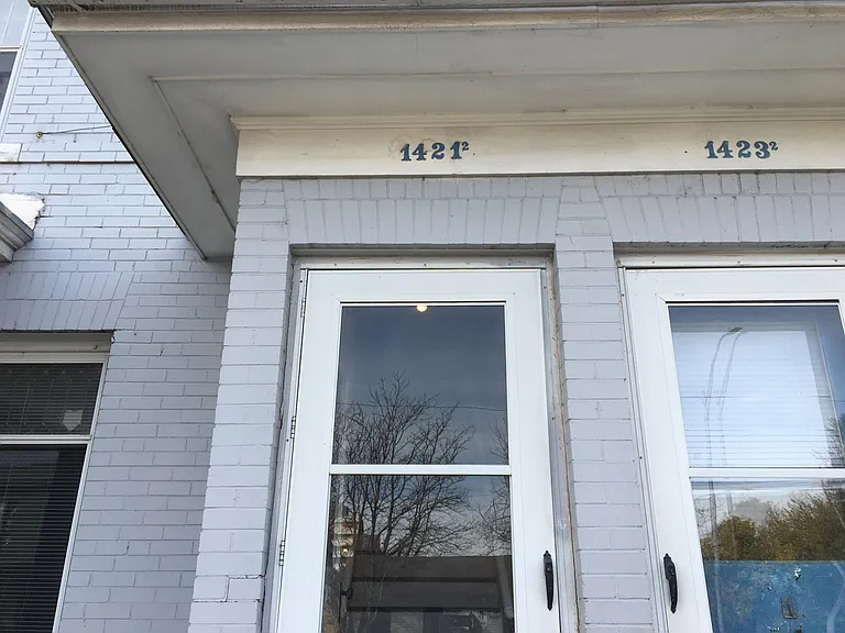 1421 1/2 N Main St — Photo 15