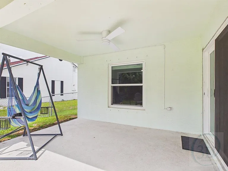 2265 SW Grosspoint St — Photo 8