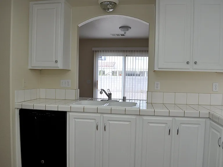 10137 Maidens Wreath Ct — Photo 13