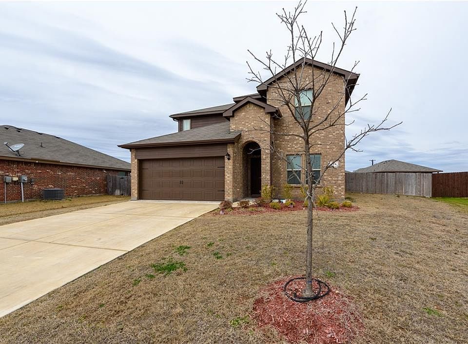 1st image of 413 Keenland Way