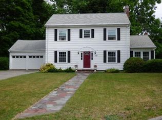 172 Glenwood St, Lowell, MA 01852