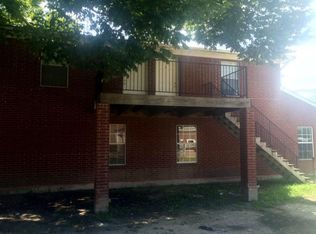 218 N 6th St, Wills Point, TX 75169
