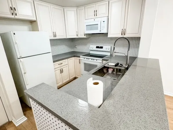3520 Lebon Dr, San Diego, CA 92122