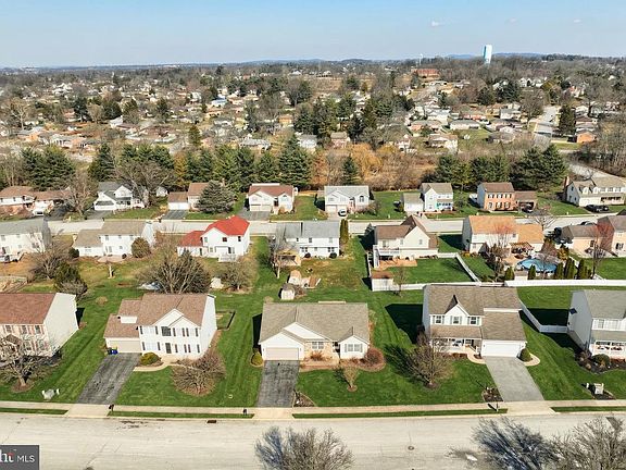 5th image of 1835 Michelle Dr