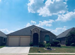 959 Bridle Bit Dr, Grand Prairie, TX 75051