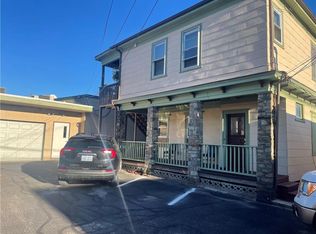 585 Main St #2A, East Greenwich, RI 02818