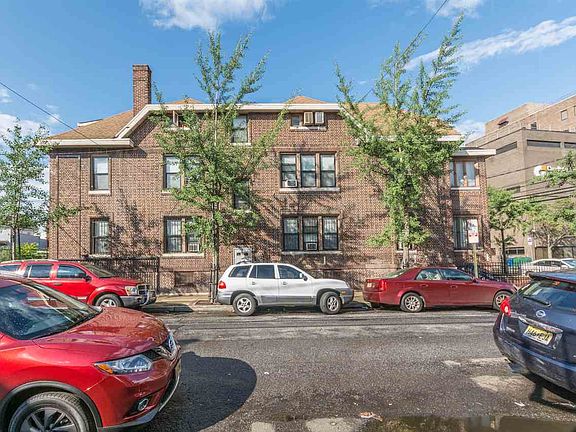 5th image of 149 Palisade Ave