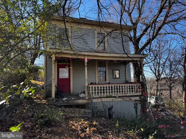 105 Clifford St, Staunton, VA 24401