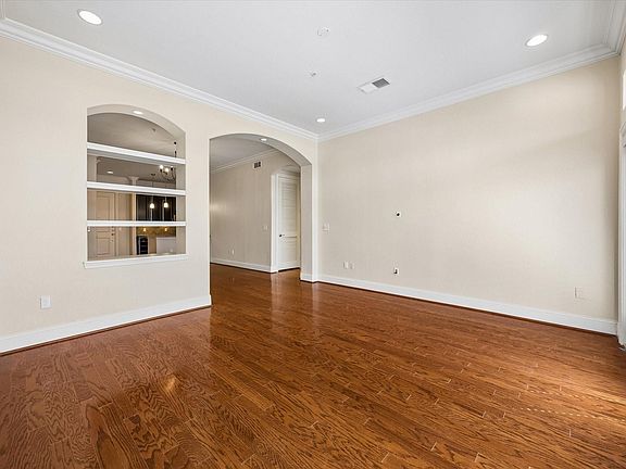 3rd image of 2120 Kipling St APT 207