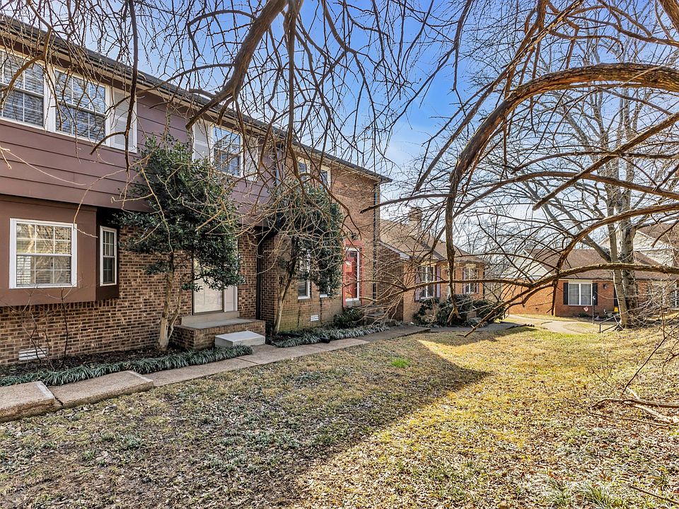 1st image of 353 Huntington Ridge Dr