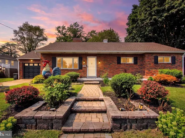 280 Sunset Ave, Hanover, PA 17331