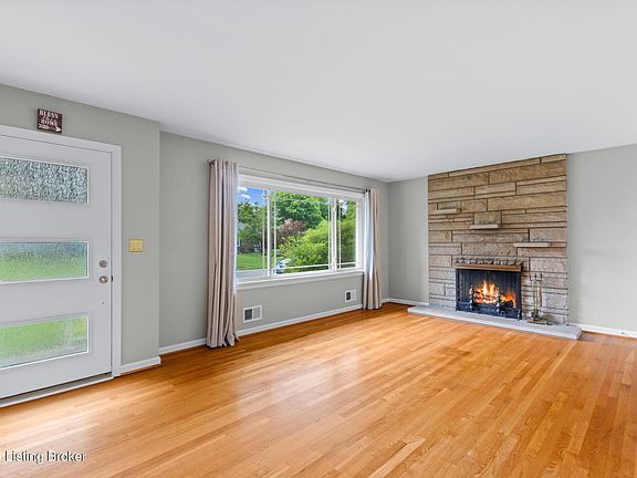 4th image of 3123 Sunny Ln