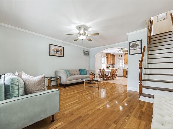 4th image of 2563 Woodhull Avenue