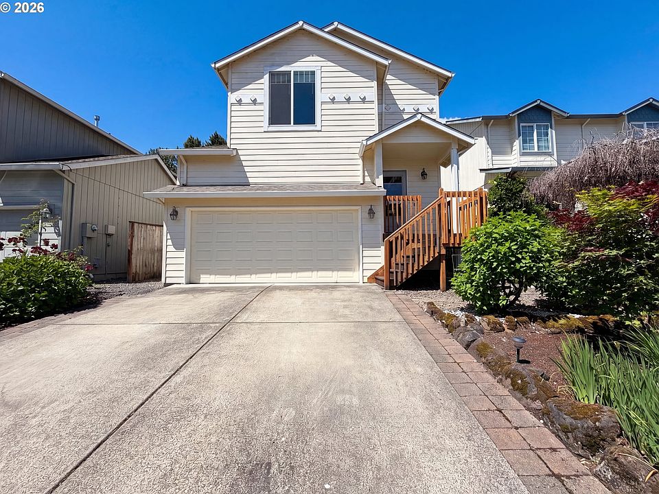 1st image of 3344 Oakcrest Dr