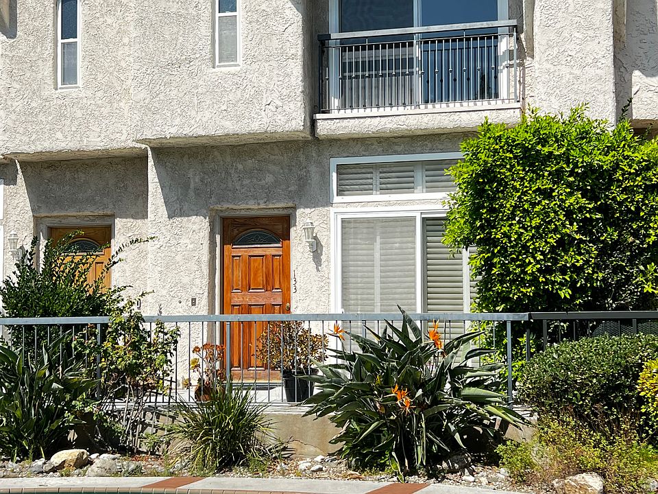 1st image of 5401 Zelzah Ave