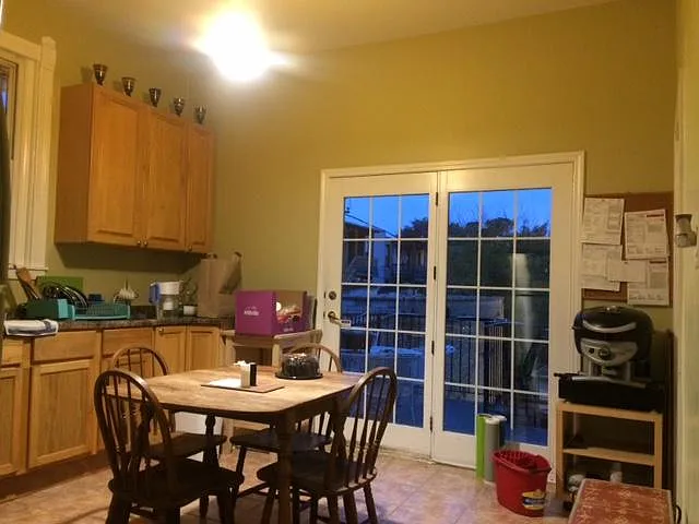 1008 N California Ave #2 — Photo 5