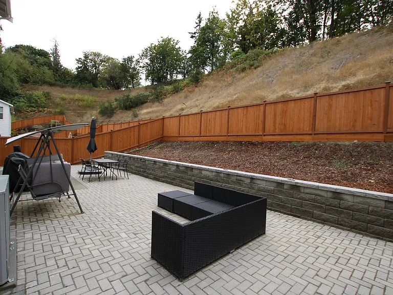 9668 Prospect Pl — Photo 12