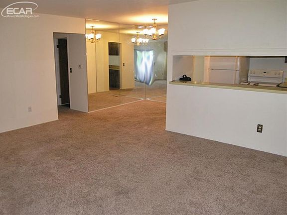 4th image of 1306 Leisure Dr