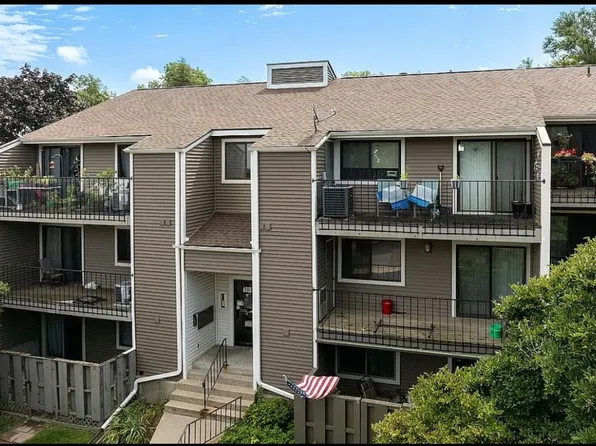 6835 Preston Terrace Ct SW APT 6, Cedar Rapids, IA 52404
