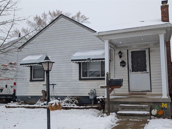 13116 Jobin St, Southgate, MI 48195