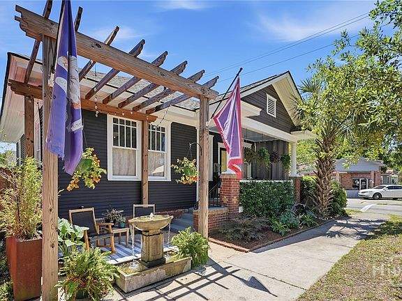 3rd image of 801 E 37th Street