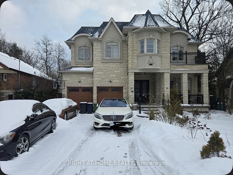 1st image of 35 Drake Cres