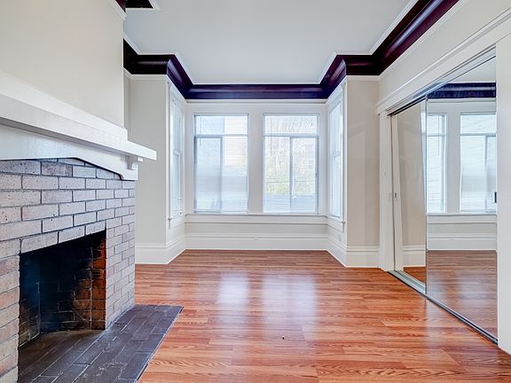 3rd image of 2852 Mission St APT 4
