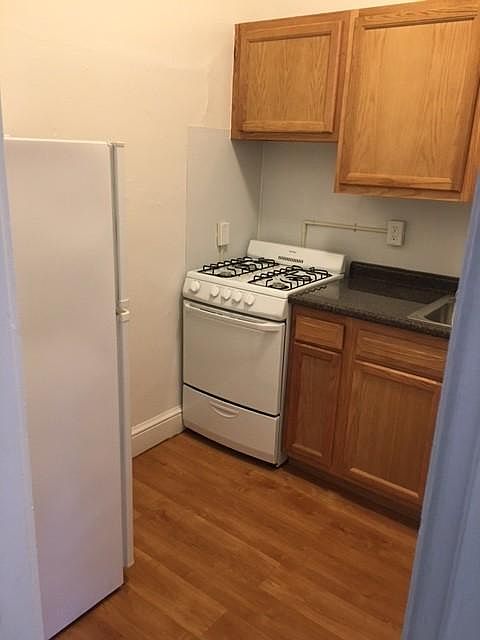 2nd image of 2043 Commonwealth Ave #1A