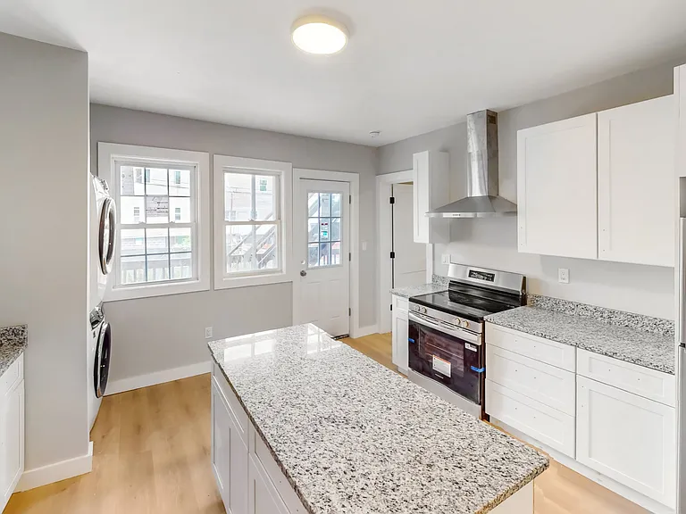 192 Paris St #1 — Photo 2