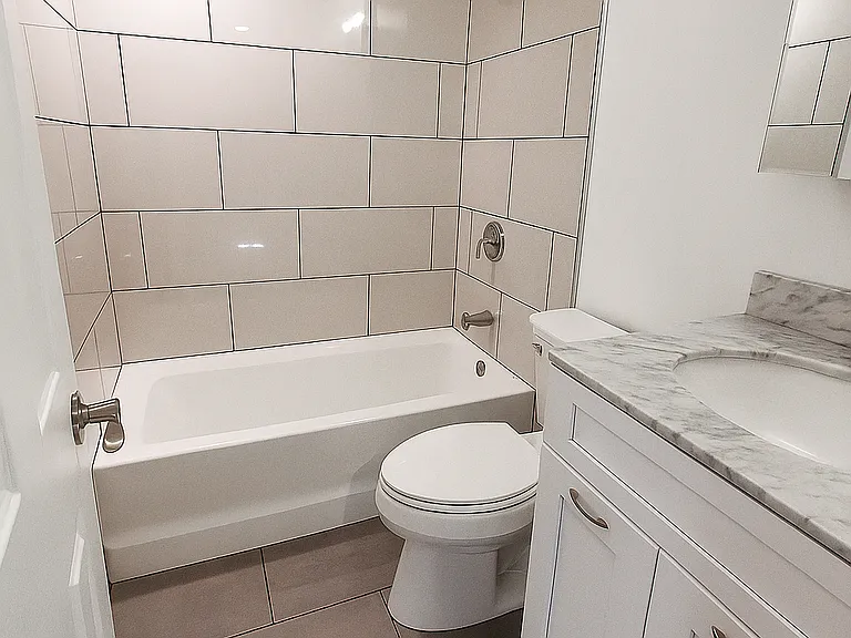 554 Main St #3 — Photo 19