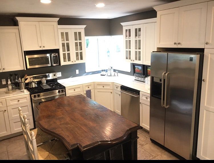 2nd image of 2668 S Dearborn St
