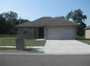 2600 W Garton Rd, Ozark, MO 65721