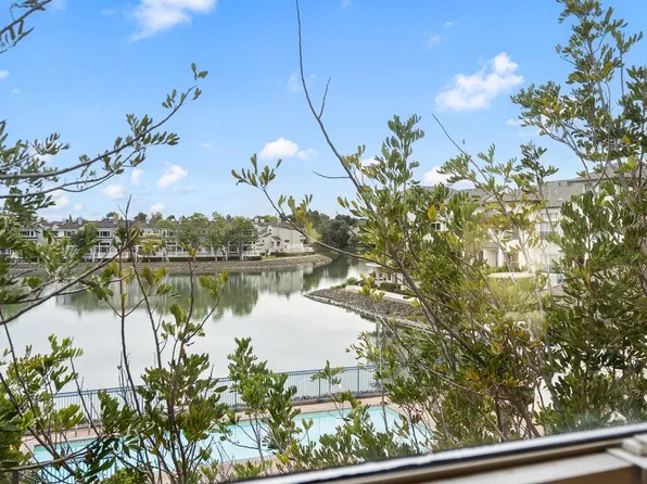 701 Baltic Cir Unit 717, Redwood City, CA 94065
