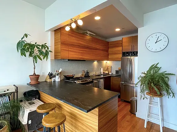 11-24 31st Avenue image 1 of 24